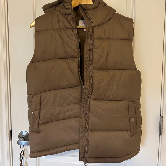JOE FRESH Puffer Vest with PrimaLoft - Picture 4 of 7